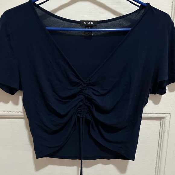 ❣️3/$30 U2B Drawstring adjustable tee - Picture 4 of 5